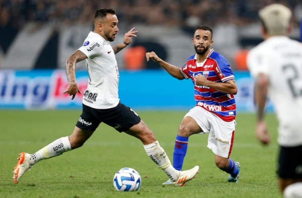 Maycon dá a letra sobre a solução para o Corinthians sair da má fase