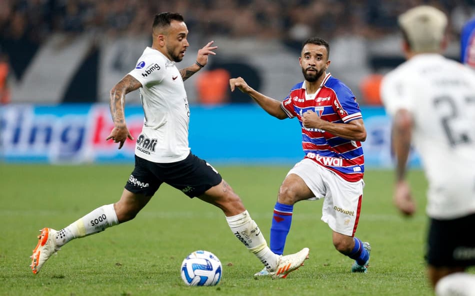 Maycon dá a letra sobre a solução para o Corinthians sair da má fase