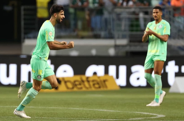 Mesmo fora de posição, Flaco López celebra momento no Palmeiras e se diz ‘muito confiante’