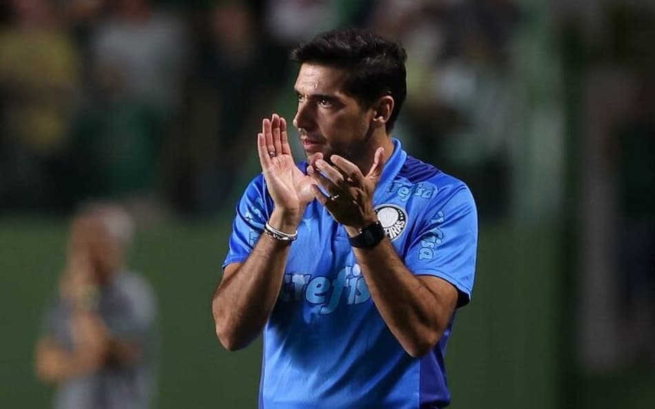 Multicampeão pelo Palmeiras, Abel Ferreira é eleito o melhor treinador português no exterior