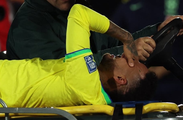 Neymar soma sua sexta lesão em jogos pela Seleção Brasileira; relembre cada uma