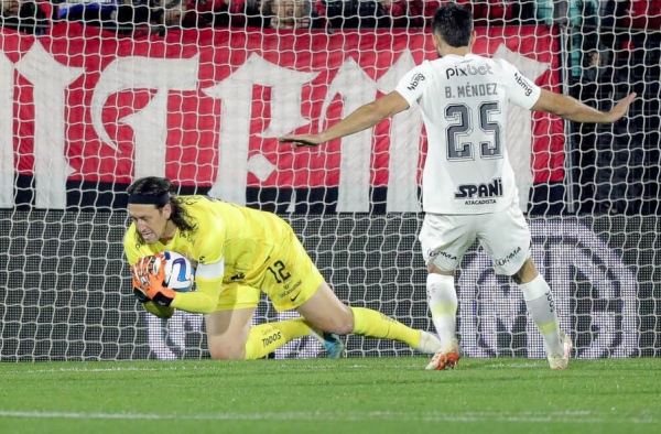 Ninguém acima de Cássio! Goleiro do Corinthians lidera estatística pelo mundo