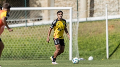 No Atlético-MG, Cuca ganha opção no meio campo para jogo da ‘Sula’