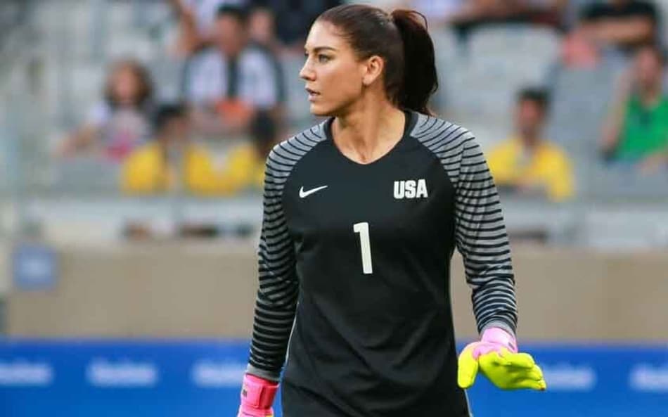 O que aconteceu com Hope Solo, ex-goleira da seleção dos Estados Unidos?