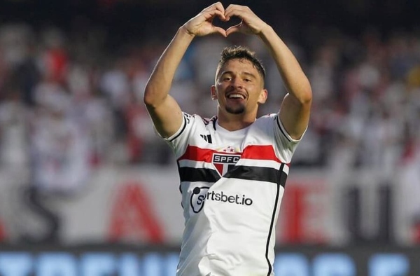 Pablo Maia exalta gol em vitória do São Paulo e fala sobre titularidade no comando de Dorival Júnior
