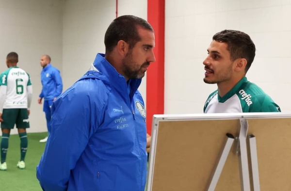 Palmeiras acaba com a Lei do Silêncio e tem novidades na escalação contra o Internacional