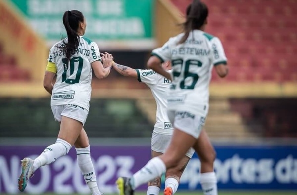 Palmeiras bate o Internacional fora de casa e volta a vencer pelo Brasileirão Feminino