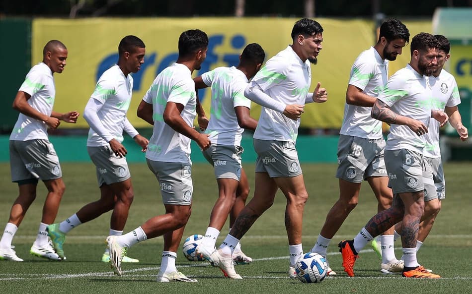 Palmeiras faz ajustes táticos de olho no duelo com o Boca Juniors; veja provável time