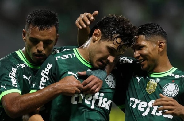 Palmeiras inicia período de um mês com sequência pesada e enfrenta uma ‘final’ atrás da outra