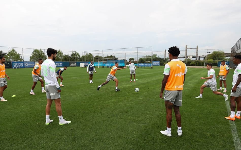 Palmeiras não consegue voltar para São Paulo e treina em Porto Alegre após derrota para o Grêmio