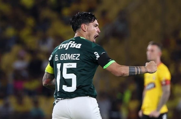 Palmeiras segue irredutível e descarta negociar Gustavo Gómez nesta janela