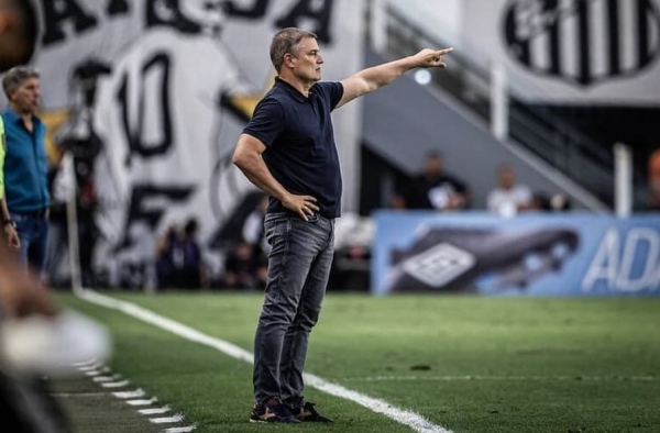 Para Diego Aguirre, vitória do Santos sobre o Grêmio é início de um novo campeonato para o Peixe