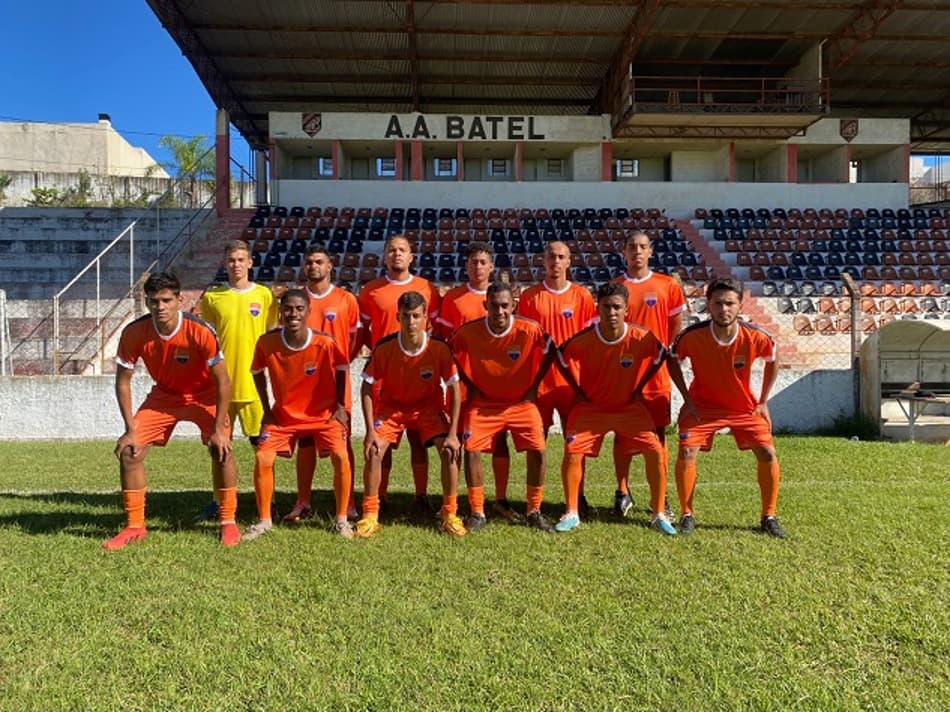 Parado pela guerra, clube da Ucrânia ‘renasce’ no futebol brasileiro