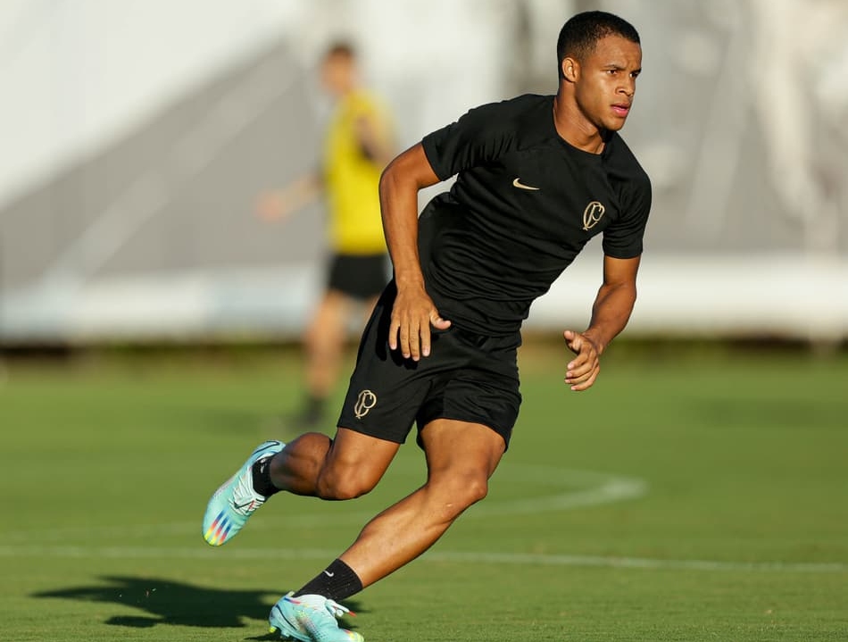Pedro é alvo do Zenit, e Corinthians busca retomada das conversas por negociação