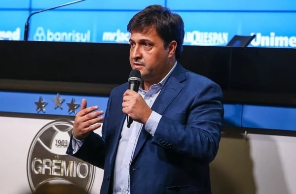 Presidente do Grêmio fala abertamente sobre situação de Suárez