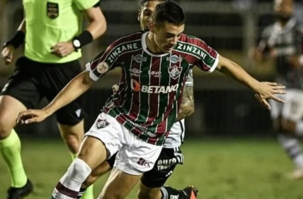 Prestes a fazer sua estreia como titular, Felipe Andrade tenta mostrar maturidade para se firmar no Fluminense