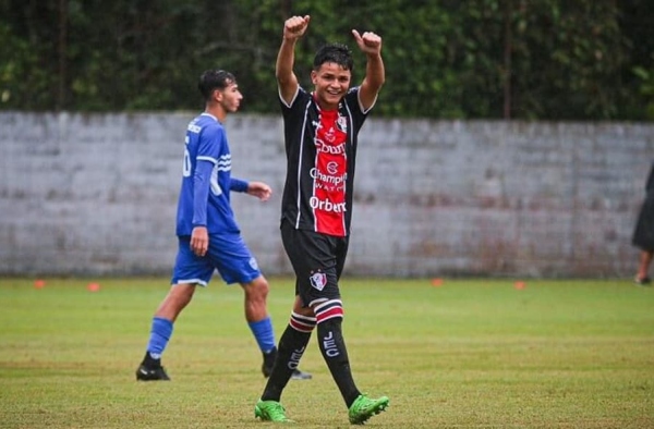 Promessa de 18 anos do Joinville, Daniel Troiano almeja artilharia do Catarinense sub-20