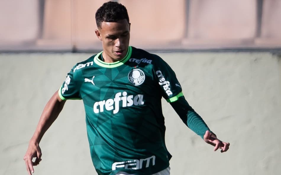 Promessa do Palmeiras, Thauan marca golaço de bicicleta em vitória no Paulistão sub-20: ‘Momento maravilhoso’