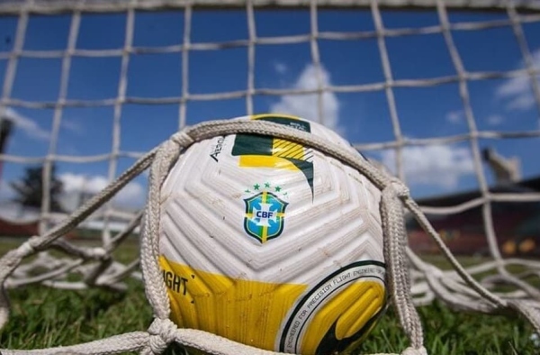 Quantas bolas existem em um jogo oficial no Brasil? Veja o regulamento
