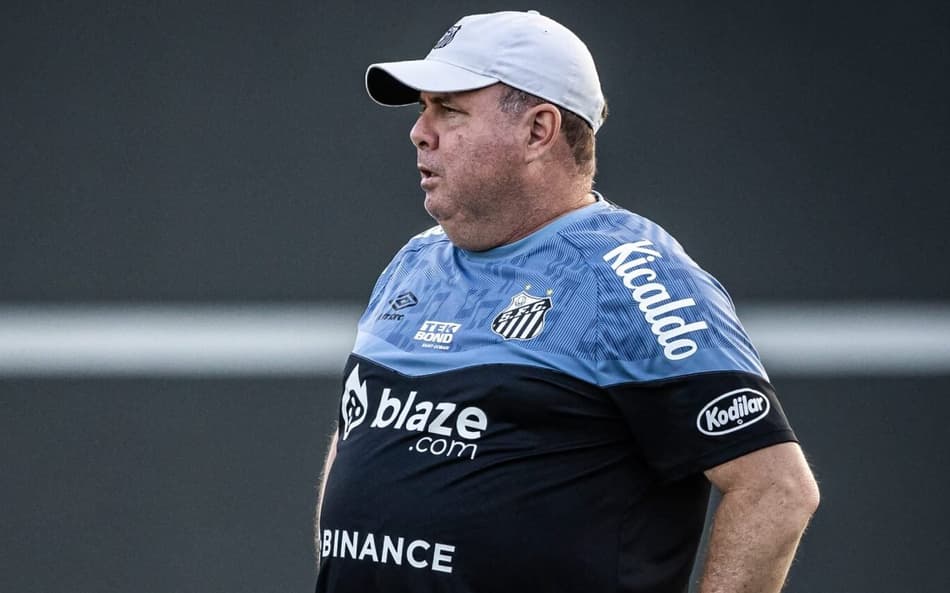 Quem é Marcelo Fernandes, técnico interino do Santos contra o Bahia
