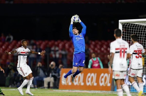 Rafael vive seu melhor momento desde quando chegou ao São Paulo e explica titularidade com números