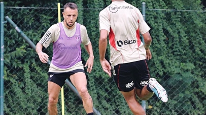 Rafinha se recupera de lesão no São Paulo e treina com grupo pela primeira vez; Calleri inicia transição física