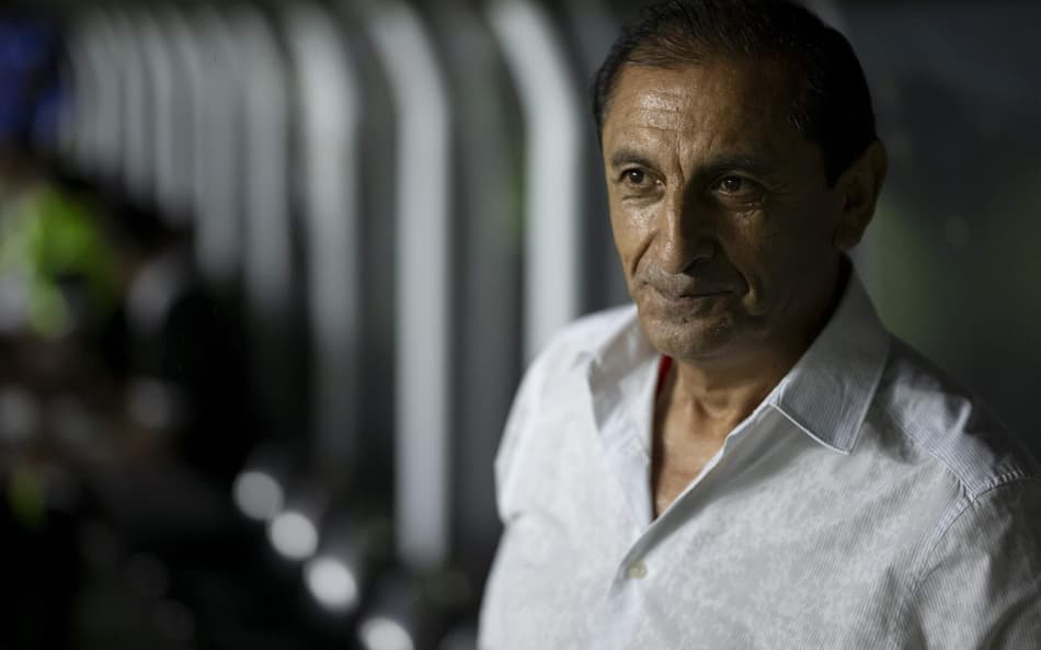 Ramón Díaz enche a bola de Payet e projeta briga do Vasco na reta final do Brasileirão: ‘Agora estamos competindo’