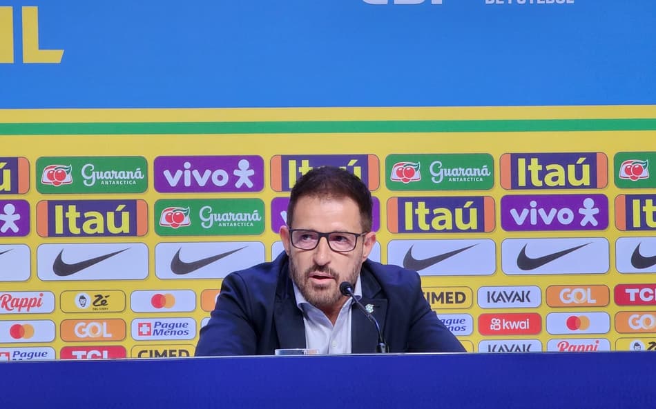 Ramon Menezes convoca Seleção Olímpica para amistosos contra Marrocos; um atleta é excluído por investigação em apostas
