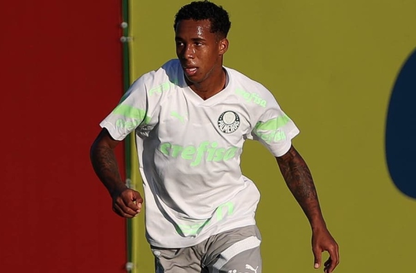 Relacionado por Abel, Kevin já tem gol pelo profissional do Palmeiras e é bicampeão da Copinha
