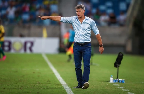 Renato Gaúcho admite dificuldades de criação do Grêmio, mas ressalta: ‘Somos mais letais’