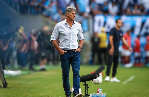 Renato Gaúcho prolonga sua folga no Grêmio; elenco se reapresenta