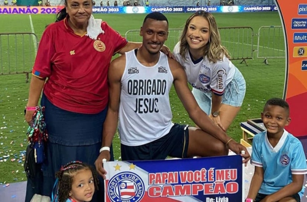 Rezende comemora título estadual do Bahia: ‘Entraremos no Brasileiro com moral’