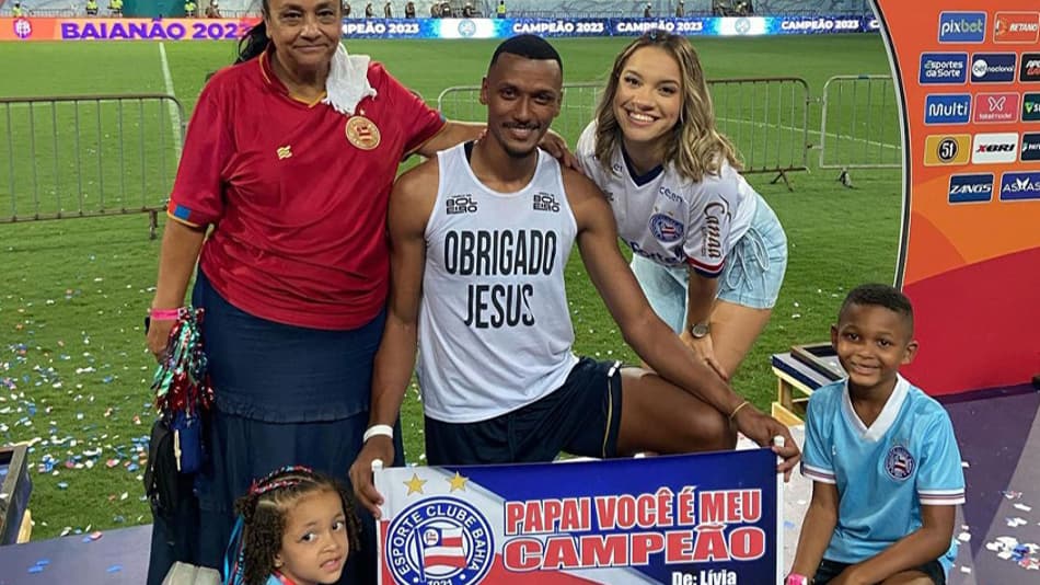 Rezende comemora título estadual do Bahia: ‘Entraremos no Brasileiro com moral’