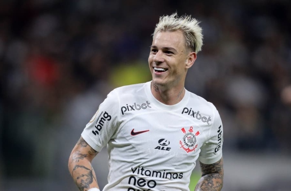 Róger Guedes é responsável por quase metade dos gols do Corinthians na temporada