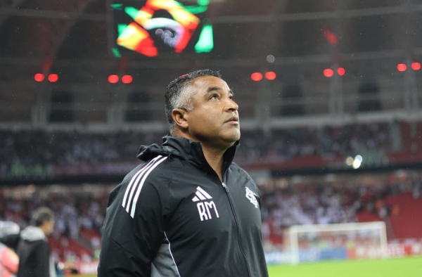 Roger Machado ressalta números do Internacional