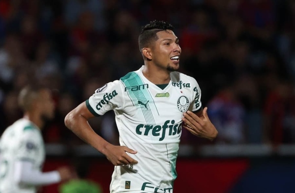 Rony se aproxima de Vagner Love no ranking de artilheiros do Palmeiras neste século