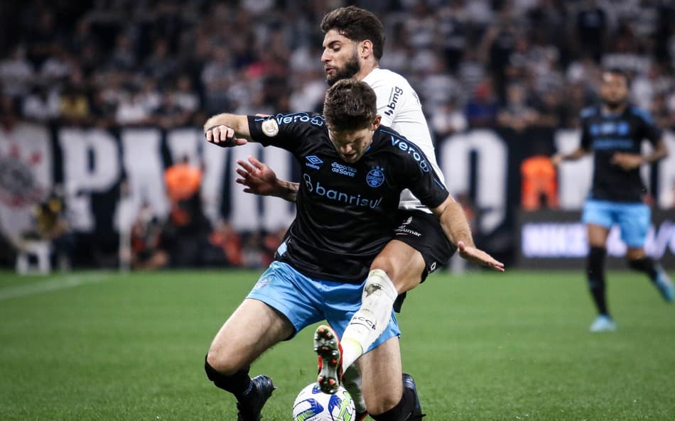 Saiba se o jogo entre Corinthians e Grêmio pode ser anulado após a CBF admitir erro de arbitragem
