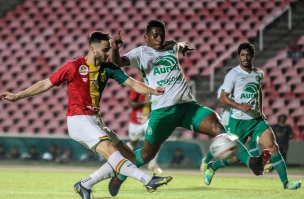 Sampaio Corrêa x Chapecoense: onde assistir ao vivo, horário e escalações do jogo pela Série B