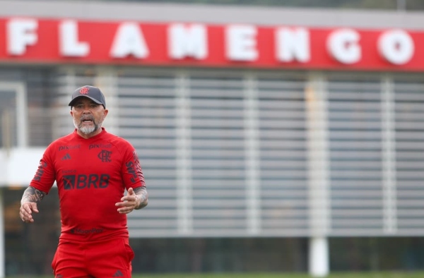 Sampaoli surpreende em primeira escalação no Flamengo; veja o time titular contra o Ñublense