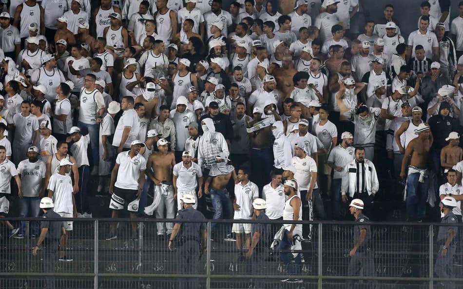 Santos não terá torcida por 30 dias; clube não vai recorrer de punição do STJD