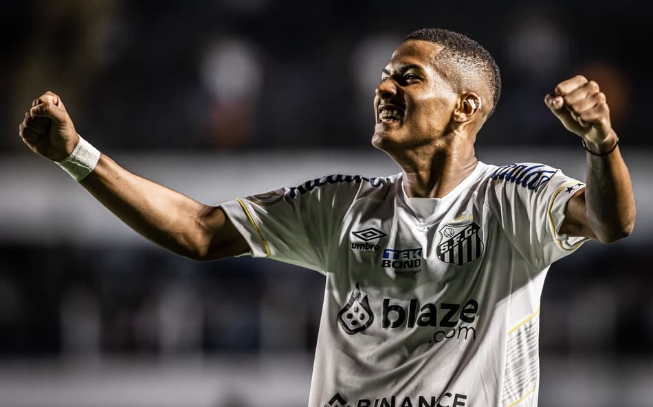 Santos oficializa venda do atacante Ângelo ao Chelsea