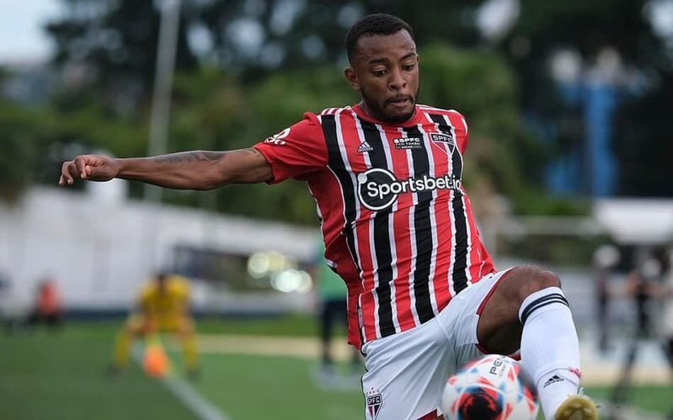 São Paulo negocia Welington com time russo