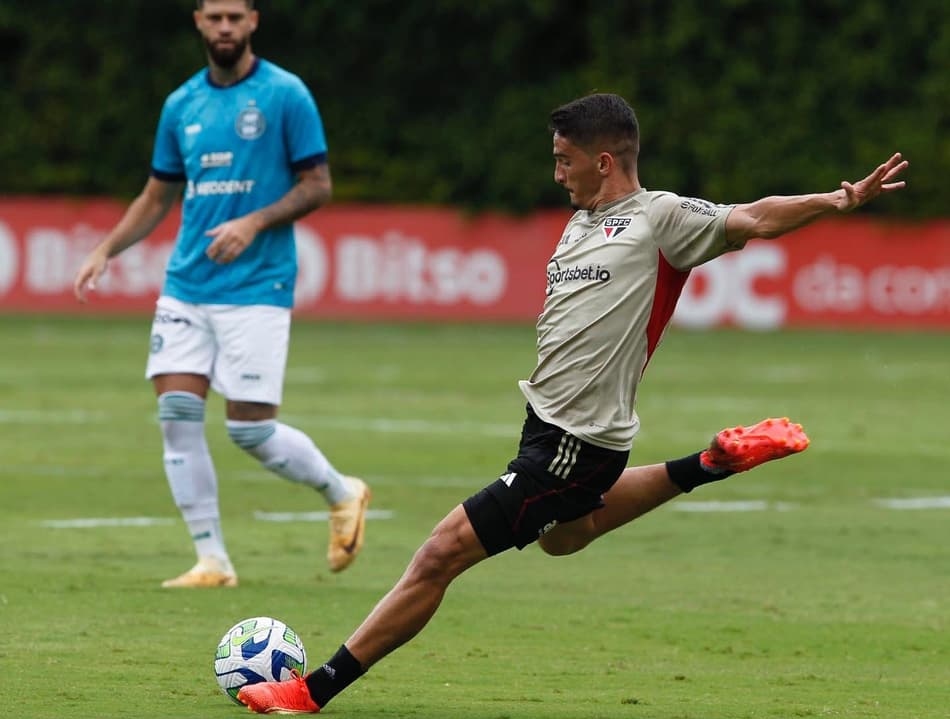 São Paulo vence o Coritiba em jogo-treino em preparação para Copa Sul-Americana