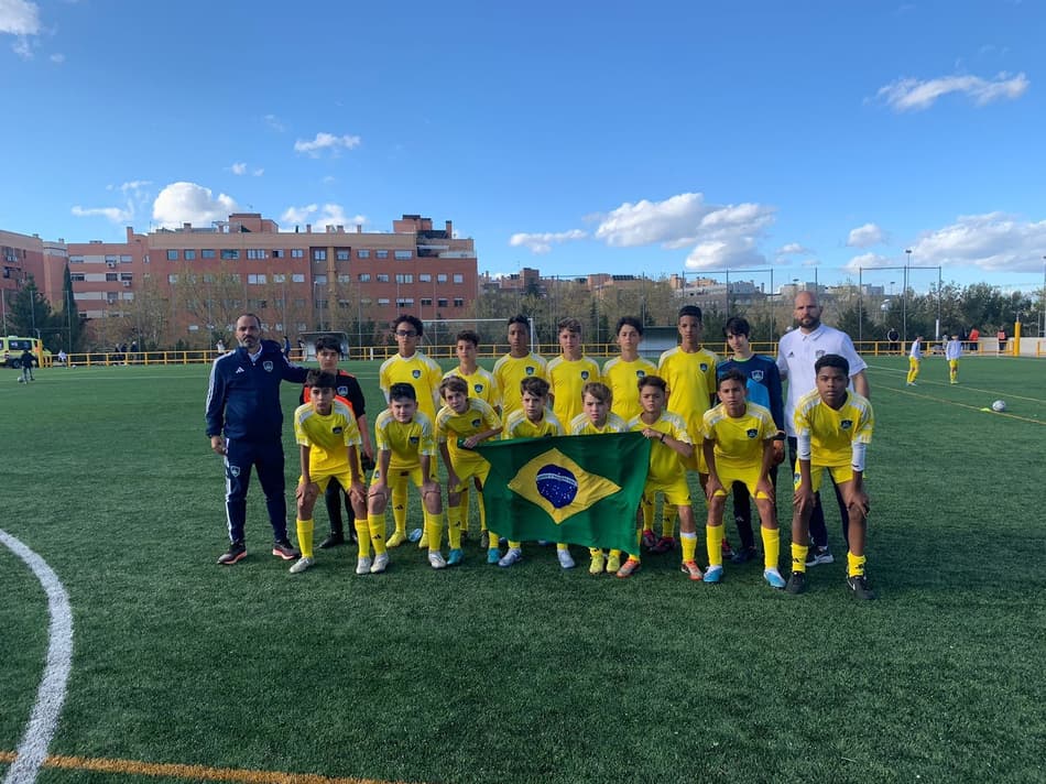 Seleção Brasileira de jovens se destaca em torneio da Ibercup na Europa