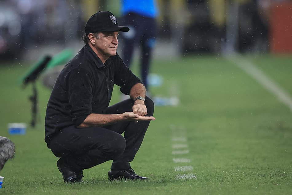 ‘Sem querer’, Cuca pode virar aliado político da diretoria do Corinthians