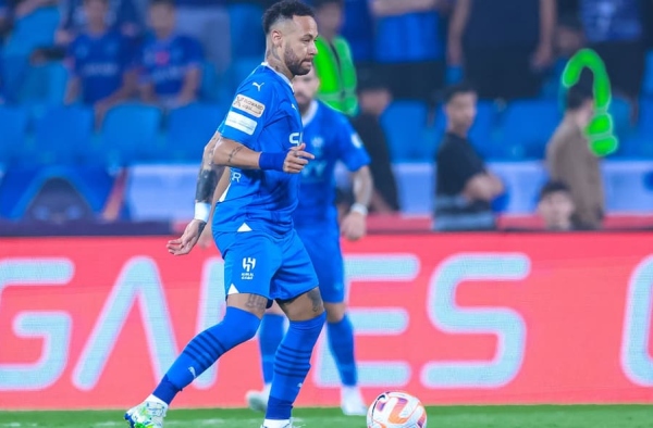 Sem vaidade, Neymar mostra genialidade e dá belo cartão de visitas em estreia pelo Al-Hilal