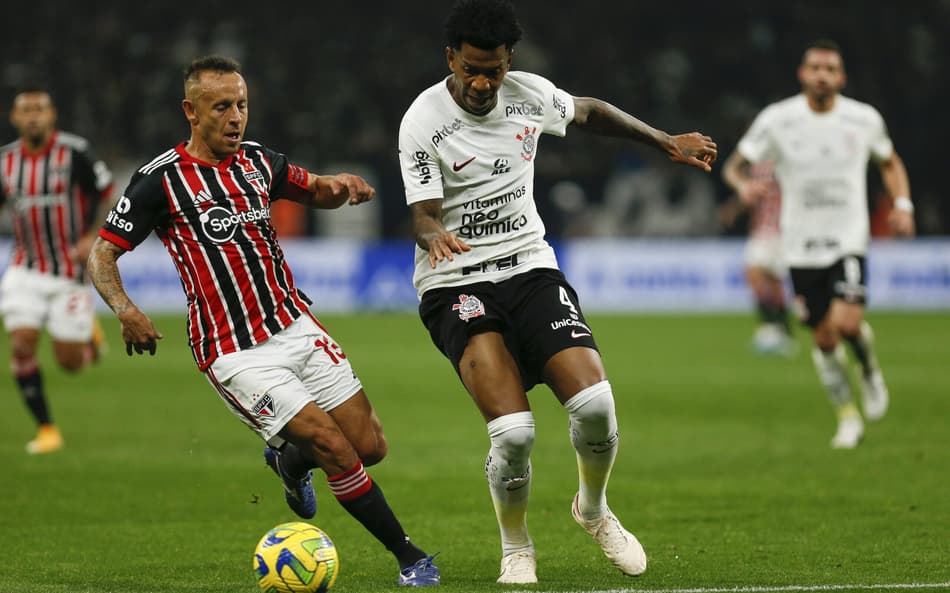 !Time da Fé! Cinco vezes que o São Paulo reverteu uma derrota no primeiro jogo e se classificou em decisões