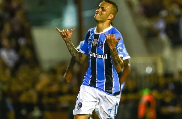 Torcida do Grêmio prepara festa para Luan