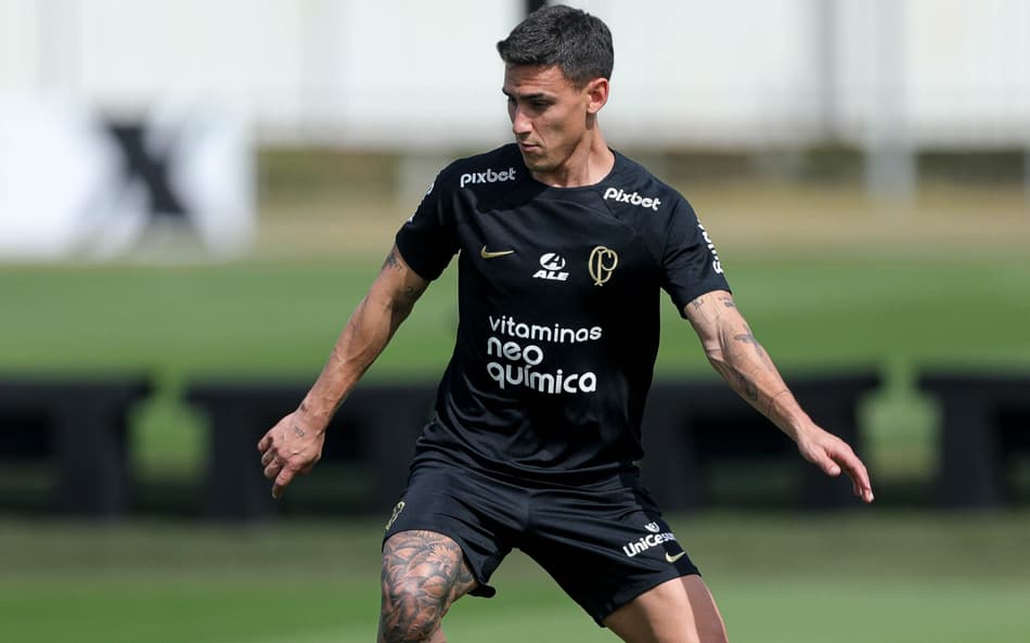 Trio retorna, e Corinthians vai com força máxima diante do Coritiba; veja provável escalação