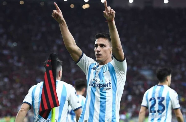 Ultimato do Racing por Rojas não é suficiente, e Corinthians confia em acordo com o paraguaio